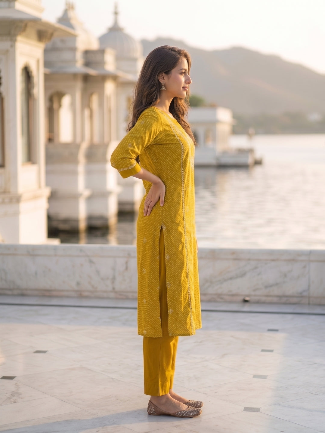 Mehndi Green Lehariya Print Art Silk Kurta Set with Pyjamas & Dupatta