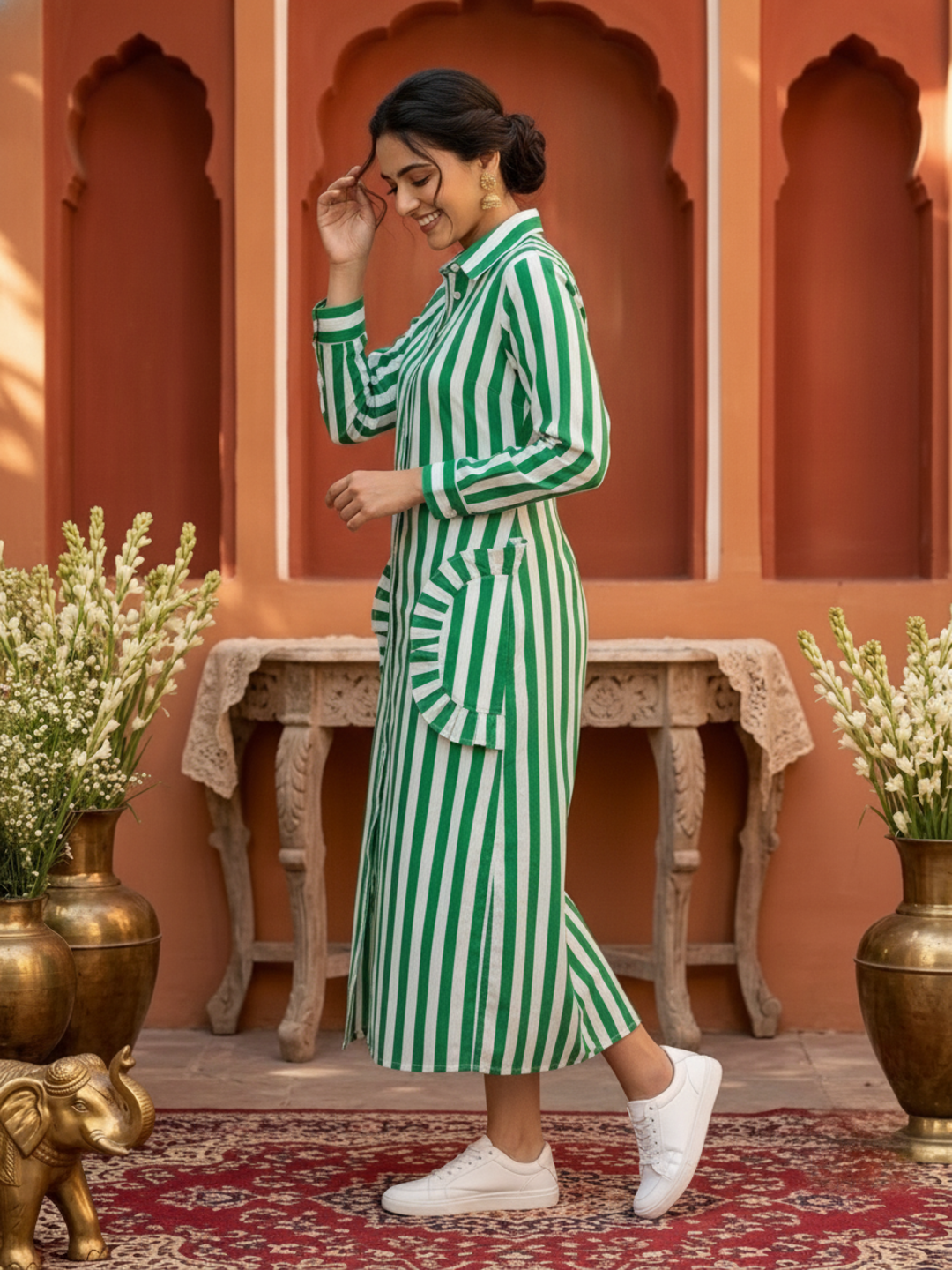 Green & White Striped Cotton Blend Straight Kurta with Shirt Collar & Side Tie-Up