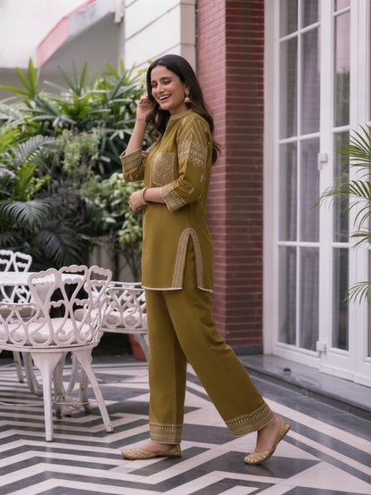 Mehendi Green Solid Cotton Straight Kurta Co-ord Set with Ethnic Embroidery, Mandarin Collar & Crochet Lace Pant