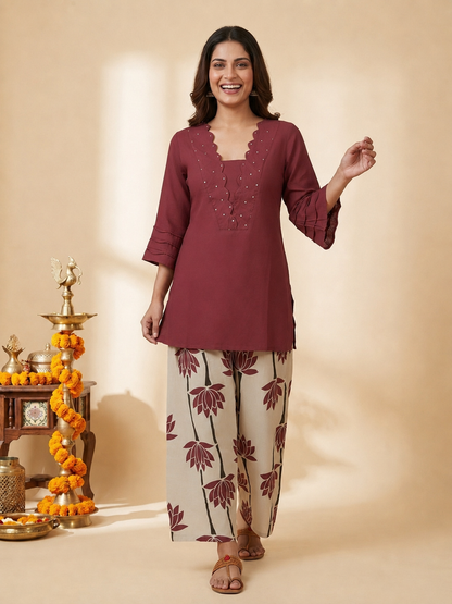 Mauve Solid Shantoon Short Straight Kurta Set with Scalloped Neck & Lotus Printed Off-White Salwar