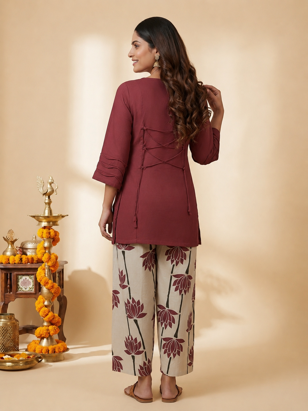 Mauve Solid Shantoon Short Straight Kurta Set with Scalloped Neck & Lotus Printed Off-White Salwar