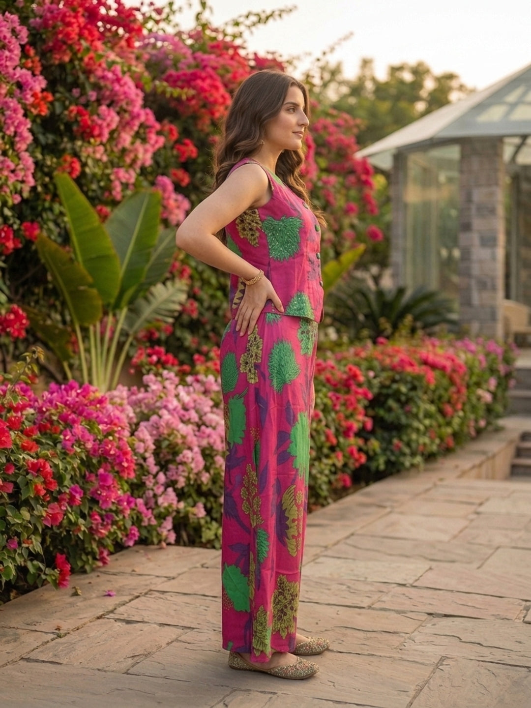 Pink floral printed sleeveless co-ord set, product photo 6