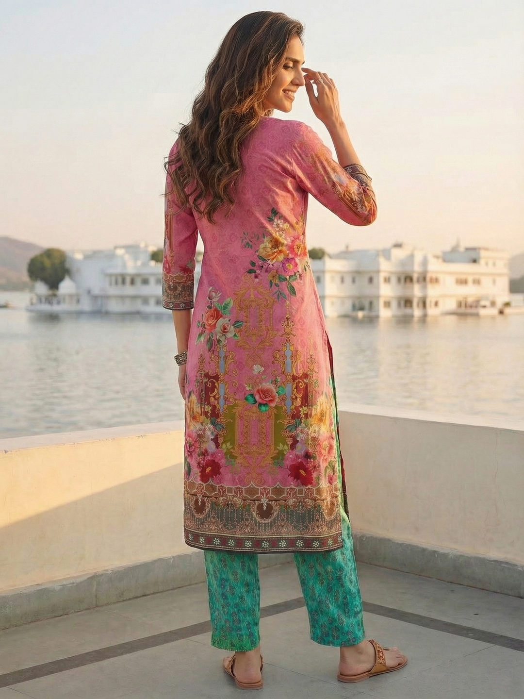 Floral & Ornamental Printed Straight Kurta - Multi