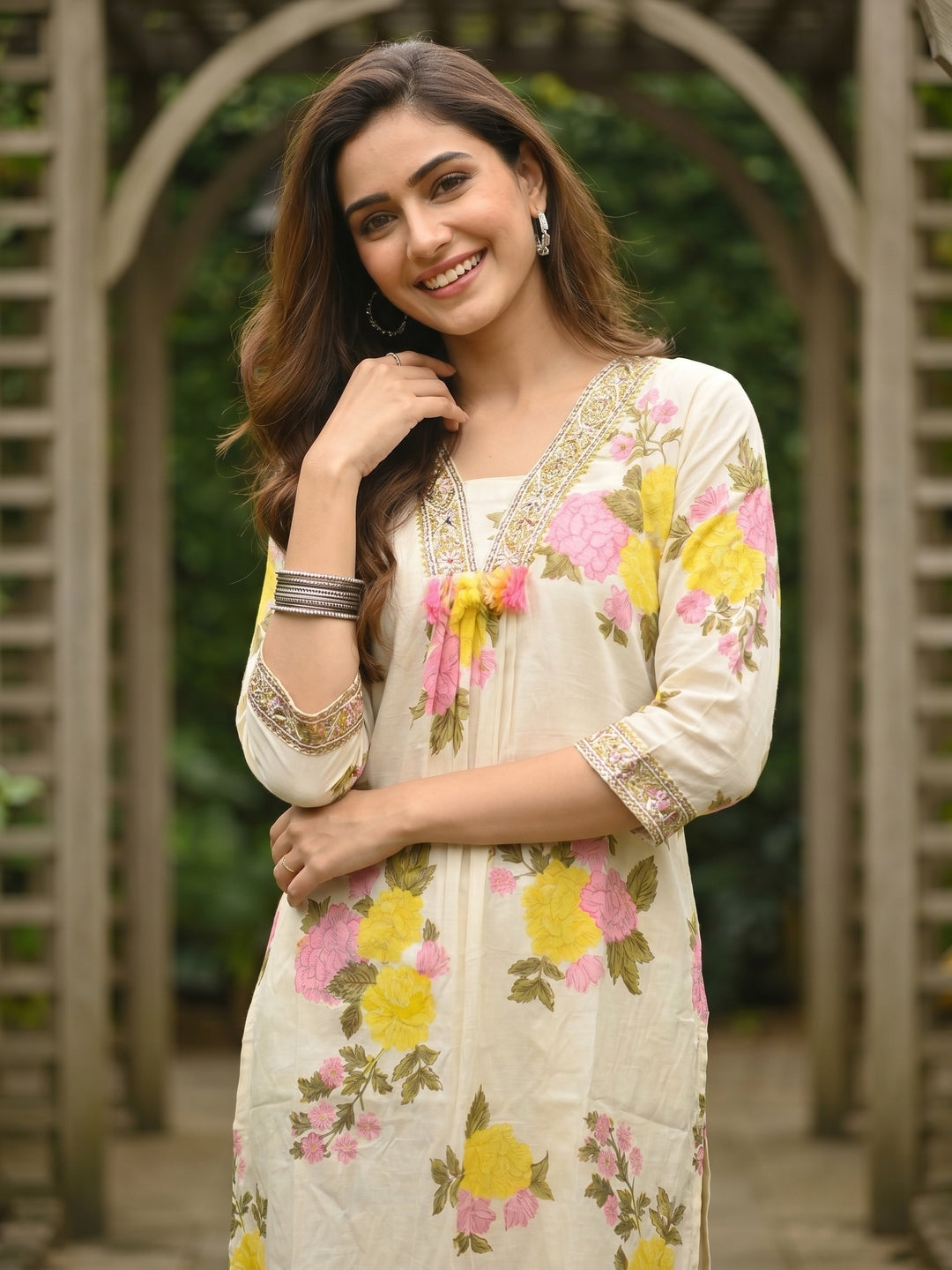 Floral Printed Straight Kurta with Pyjamas & Dupatta - Cream