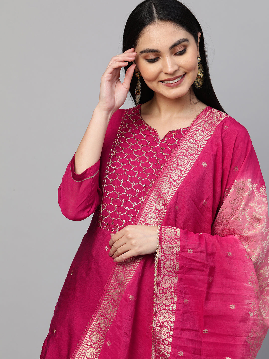 Plain suit with banarasi dupatta outlet online