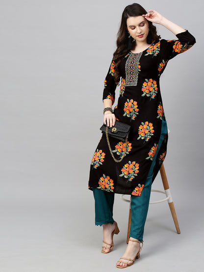 Floral Printed & Embroidered Straight Fit Kurta - Black