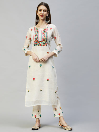 Floral Hand Embroidered Hand Embroidered Straight Fit Kurta with Pants - Off White