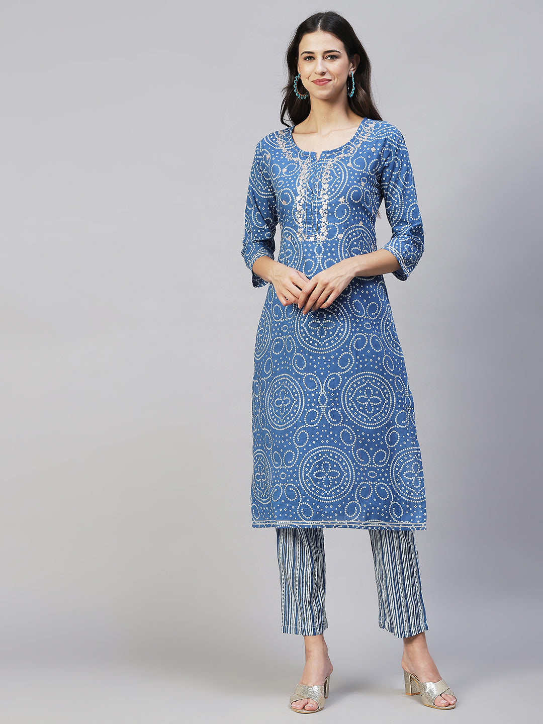 Bandhani Printed & Embroidered Straight Fit Kurta with Pants - Blue