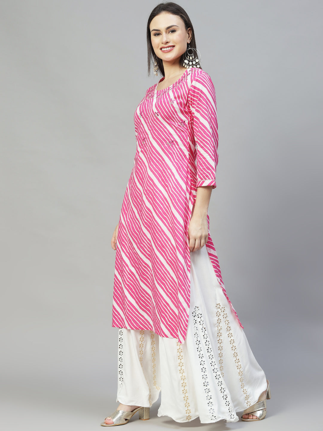Leheriya Printed & Embroidered Straight Fit Kurta - Pink