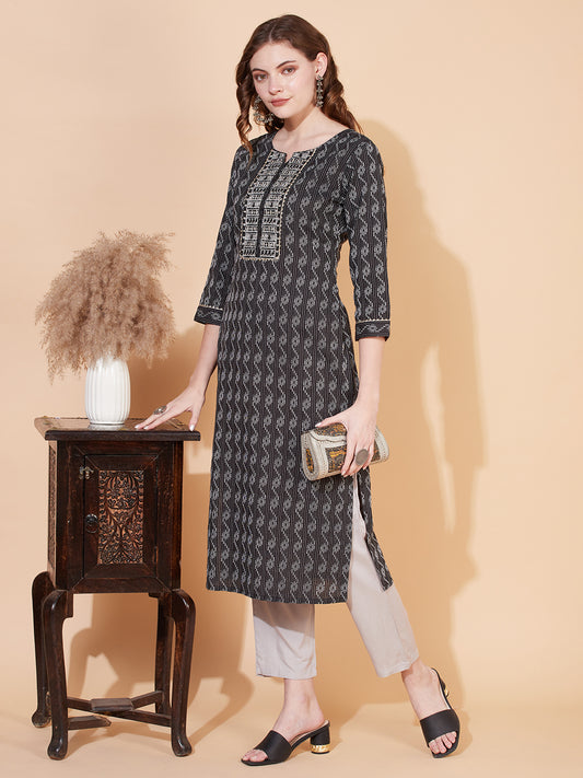 Kantha Woven & Embroidered Straight Fit Kurta – Parrot Green