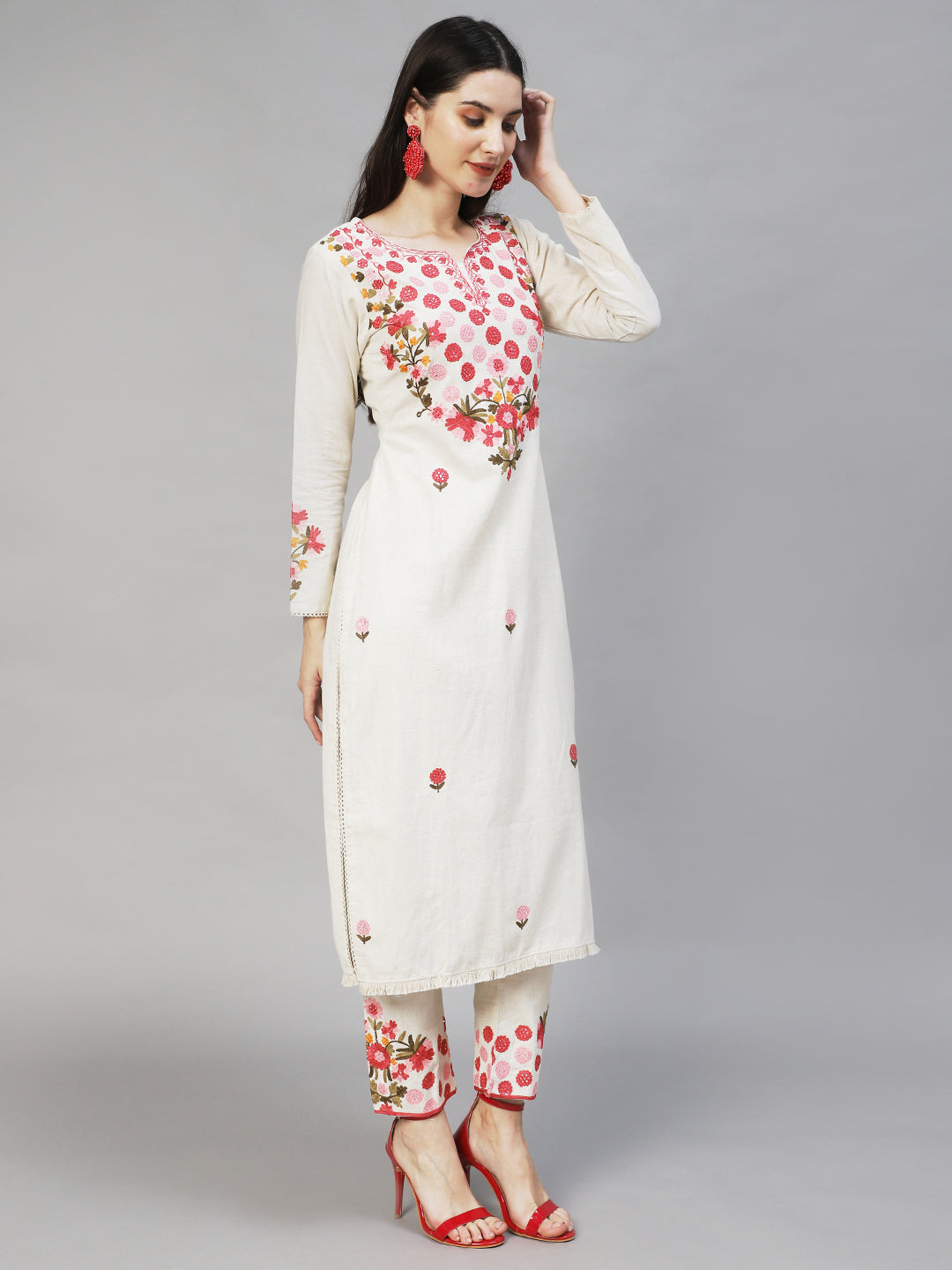 Floral Embroidered Straight Fit Kurta with Pant - Off White