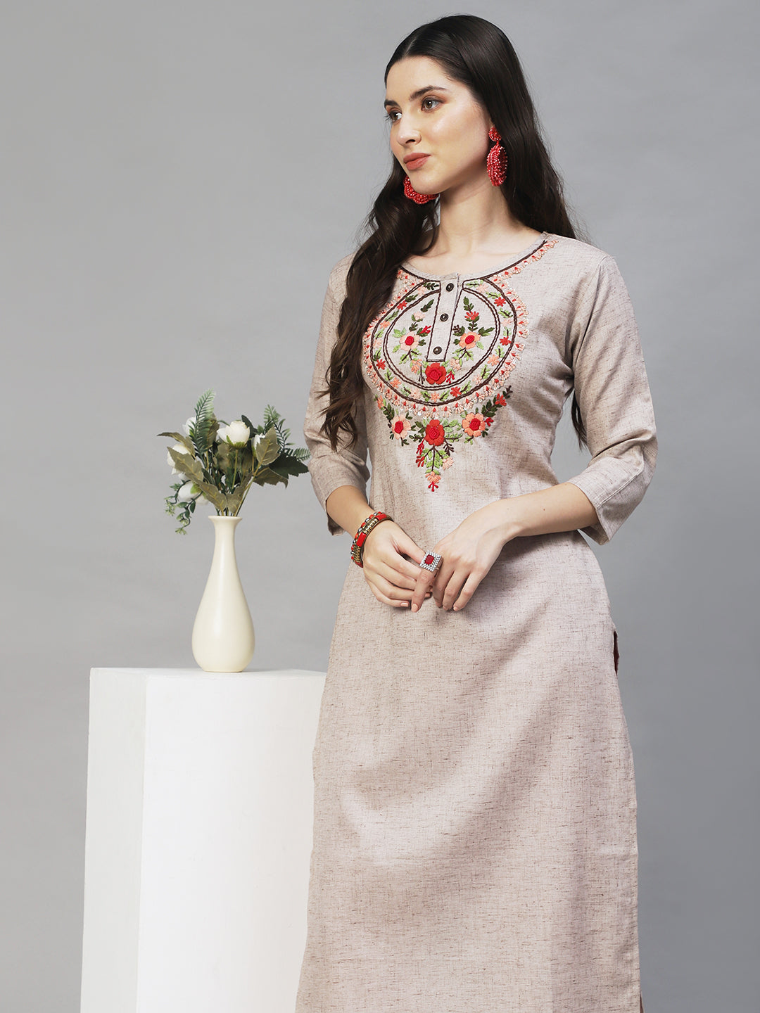 Floral Hand Embroidered Straight Fit Kurta – Beige