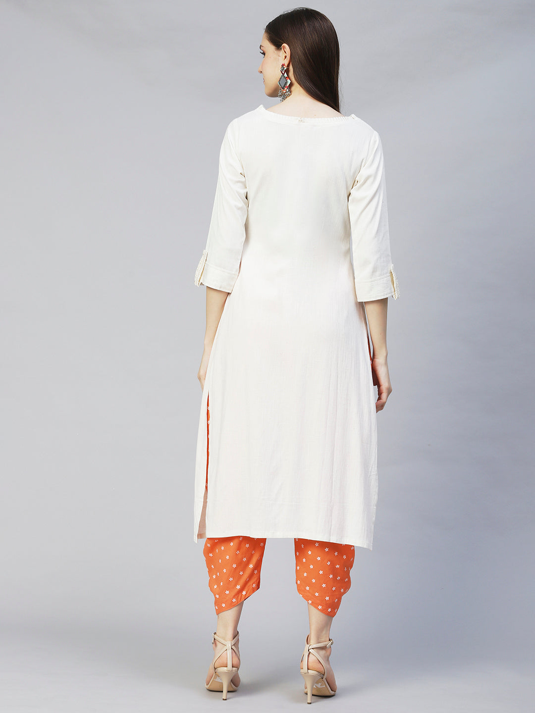 Ethnic Embroidered Straight Fit Kurta – Off White