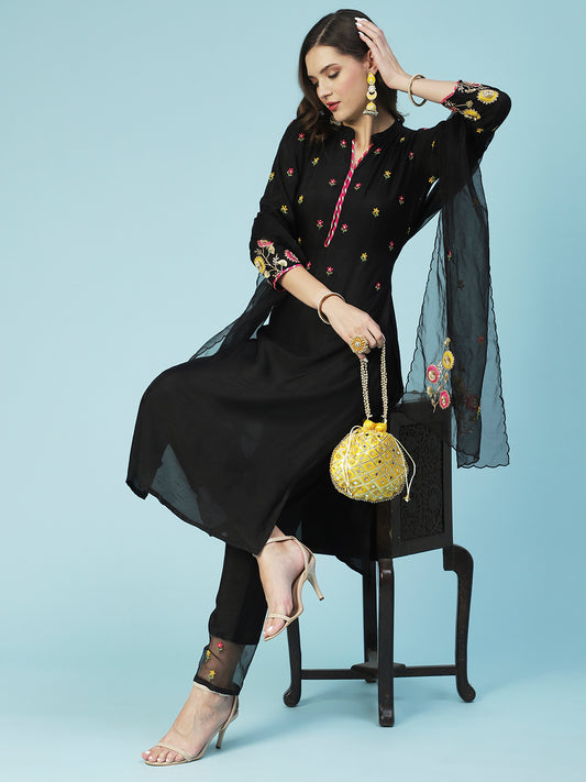 Solid Hand Embroidered Kurta with Pants & Embroidered Dupatta - Black