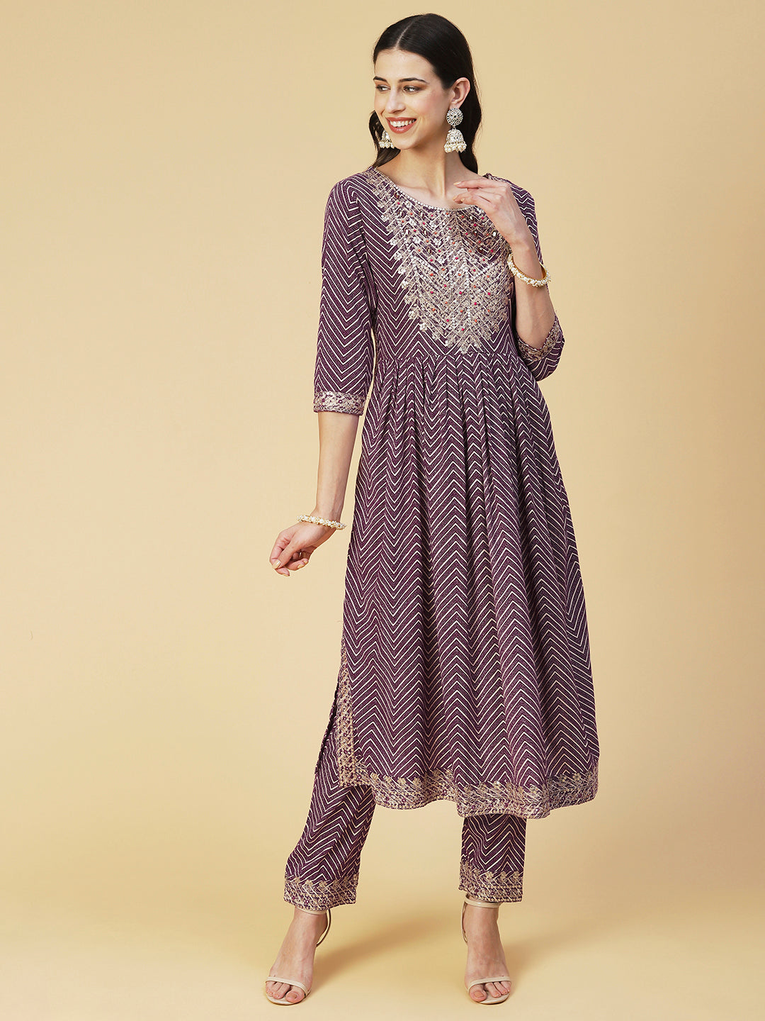 Chevron Printed Embroidered Kurta With Pants & Dupatta - Burgundy