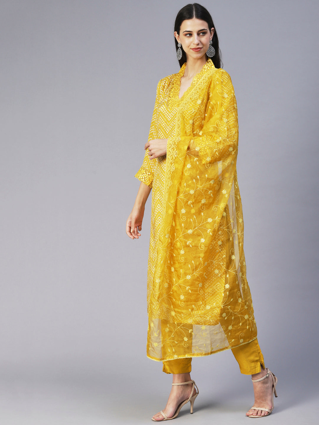 Geometric Printed Scallop Lace Kurta With Pants & Embroidered Dupatta - Yellow