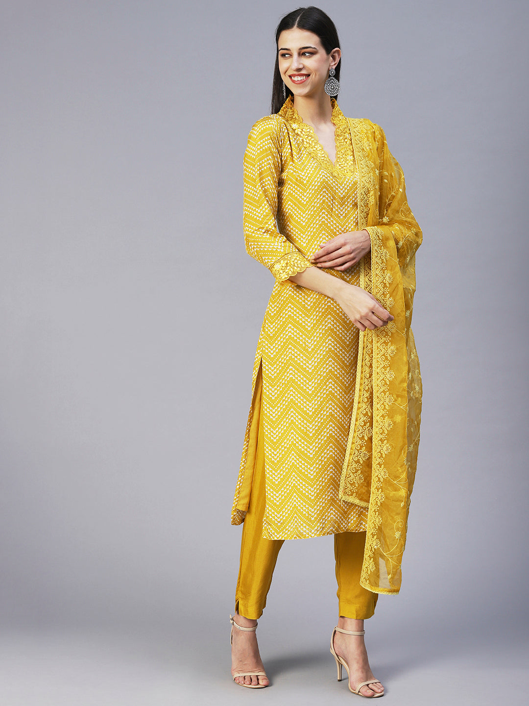 Geometric Printed Scallop Lace Kurta With Pants & Embroidered Dupatta - Yellow