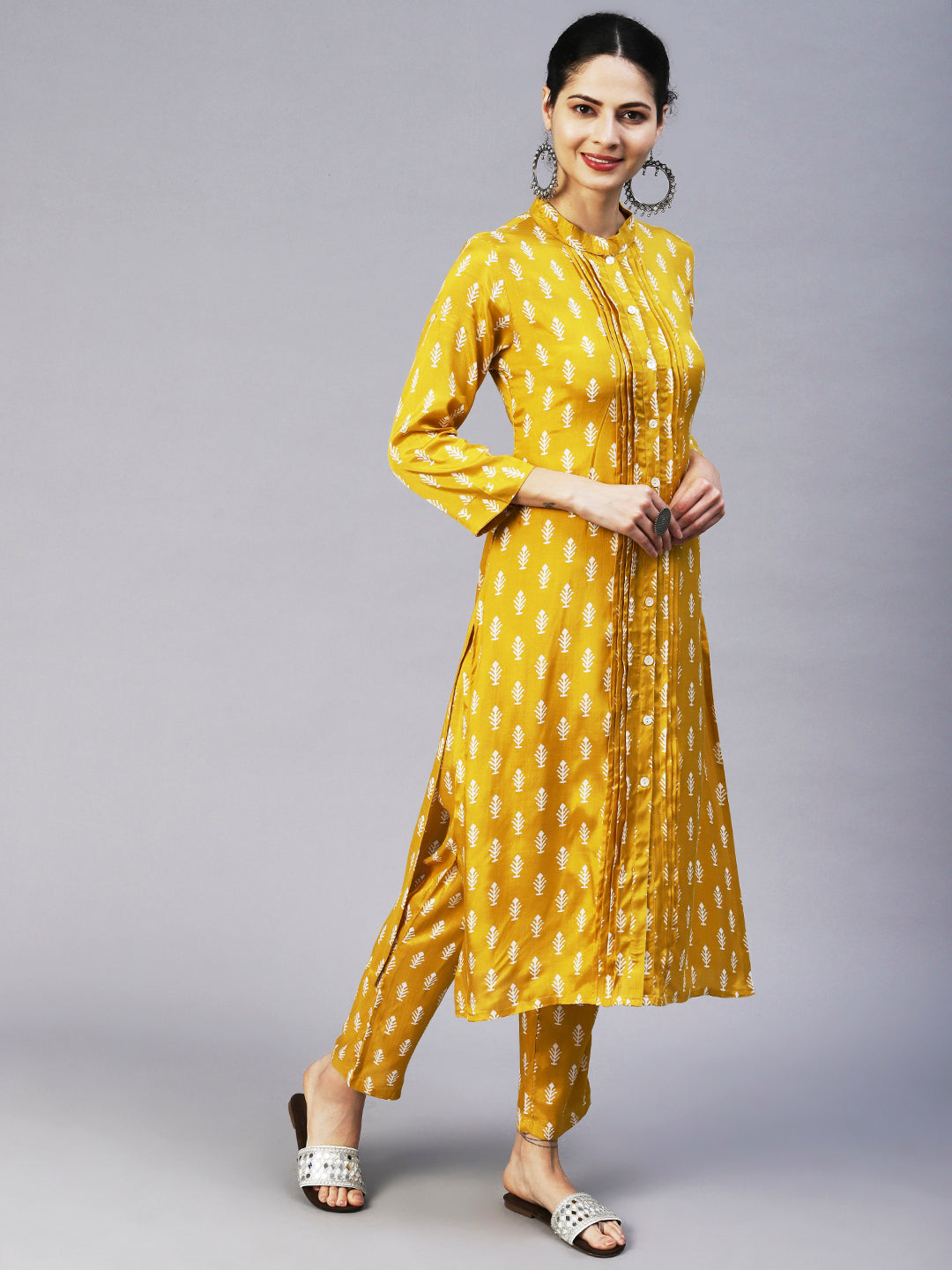 Ethnic Printed Straight Fit Kurta with Pant - Yellow