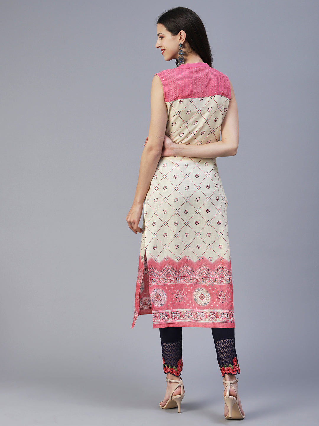 Geometric Printed Resham & Sequins Embroidered Kurta - Pink