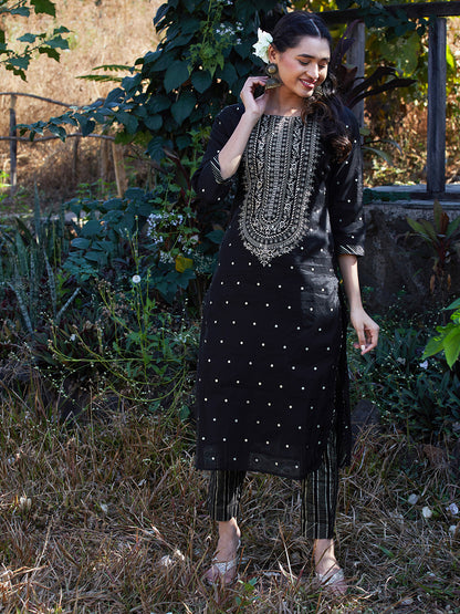Solid Floral Embroidered Straight Fit Kurta with Pant & Dupatta - Black