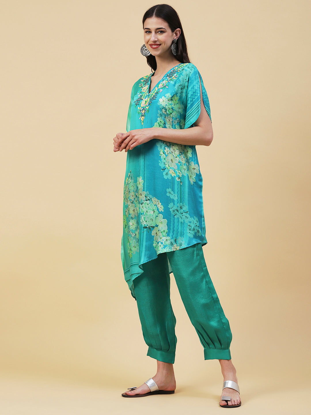 Floral Printed Ombre Dyed Sequins Embroidered Kurta With Harem Pants - Turquoise Blue