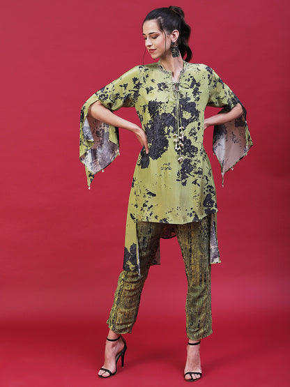 Abstract Printed Embroidered Shell Embellished Bell Sleeves Kurta With Pants - Lime Green