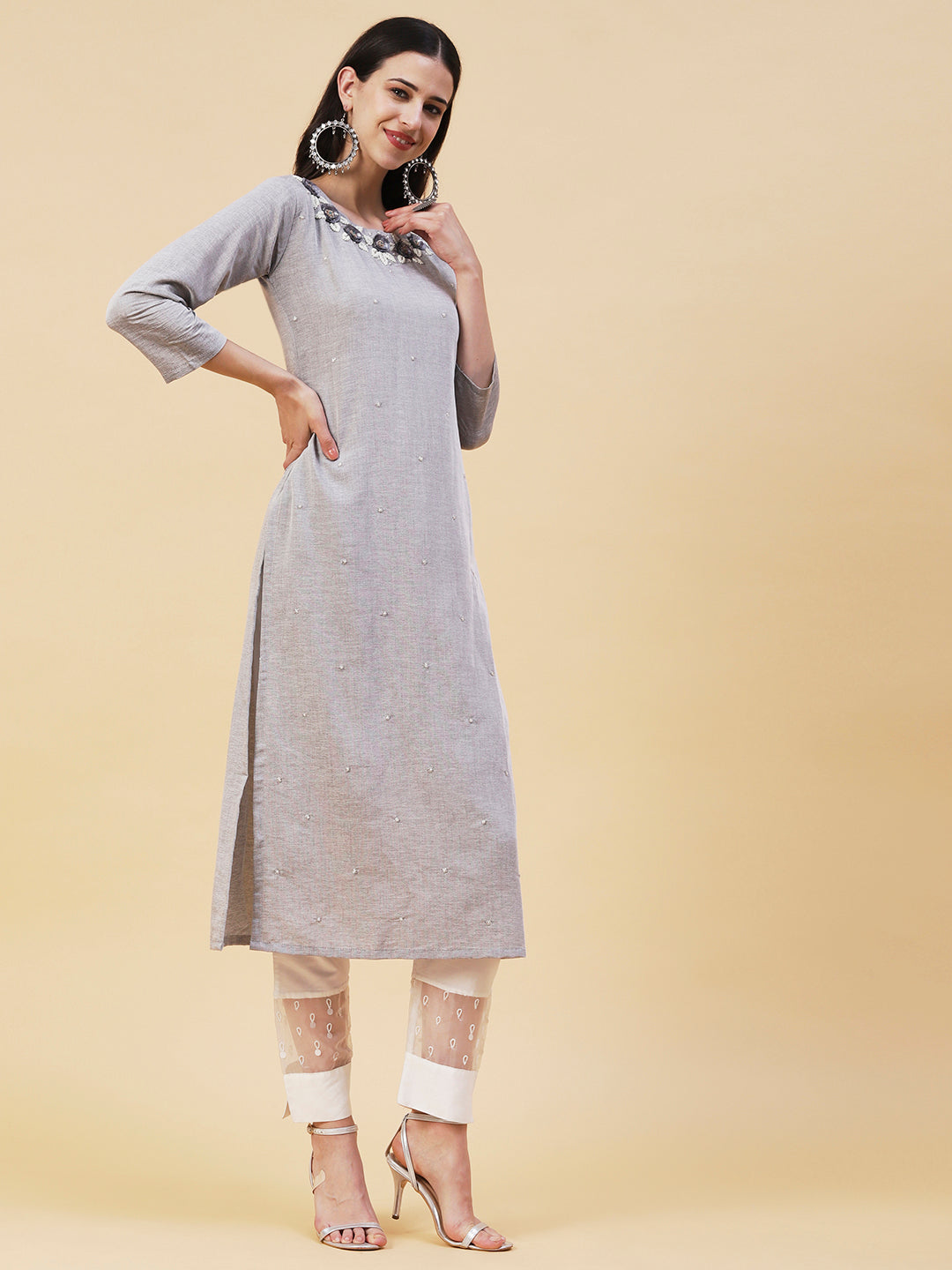 Floral Hand Embroidered Straight Fit Kurta - Grey