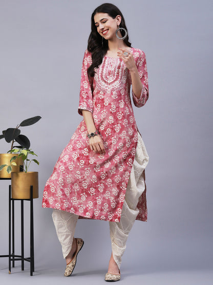 Textured Batik Printed Mirror & Resham Embroidered Kurta - Pink