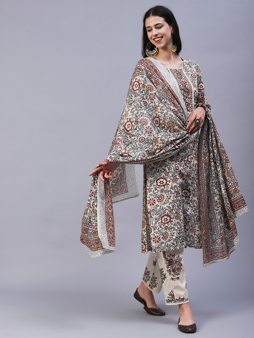 Floral Printed Straight Fit Kurta with Pant & Dupatta - Off White