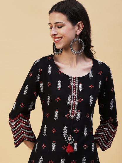 Ethnic Printed & Embroidered Straight Fit Kurta - Black
