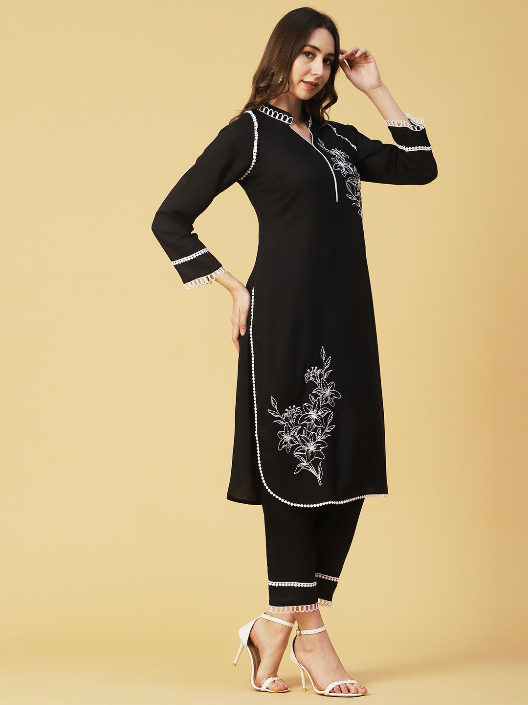Solid Resham Embroidered Crochet Lace Work Kurta With Pants - Black
