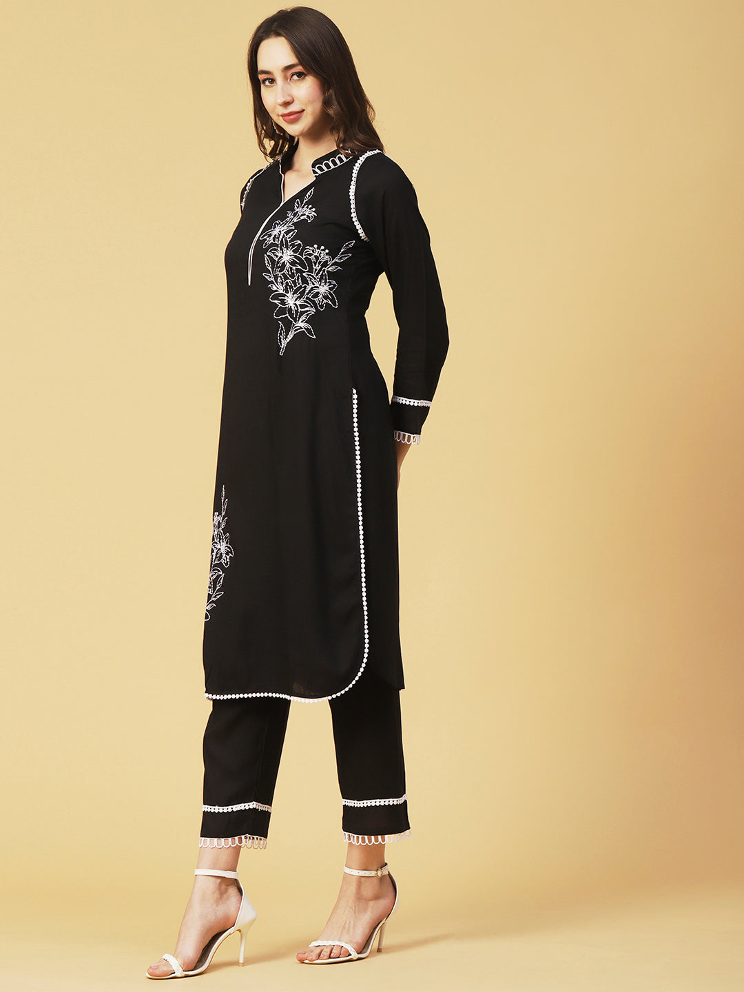 Solid Resham Embroidered Crochet Lace Work Kurta With Pants - Black