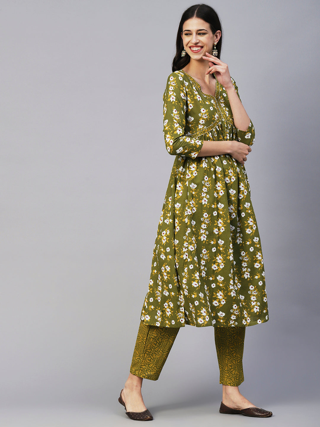 Ethnic Floral Printed & Embroidered A-Line Kurta with Pant - Green