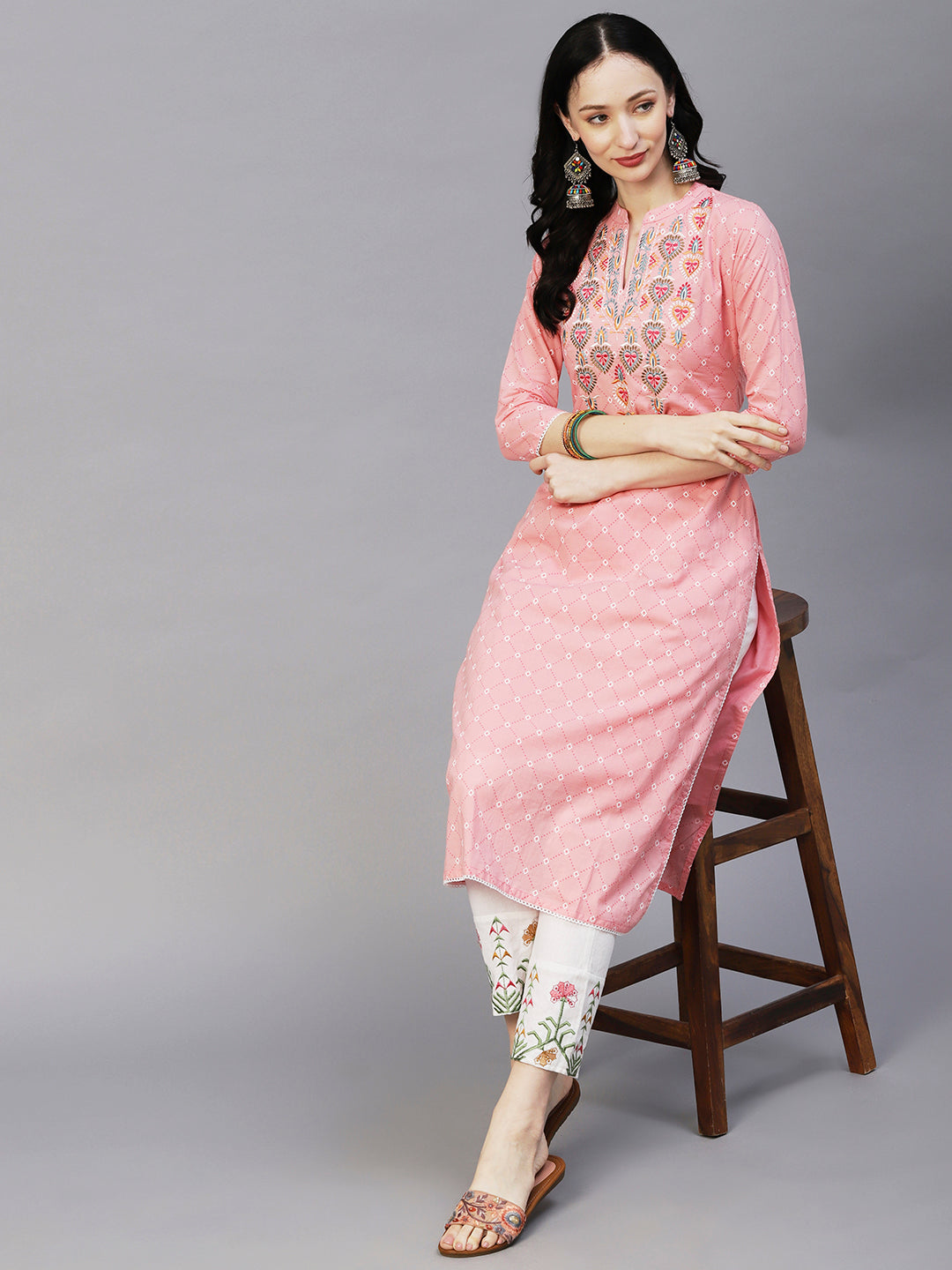 Geometric Printed Resham Ethnic Embroidered Kurta With Scallop Lace - Pink
