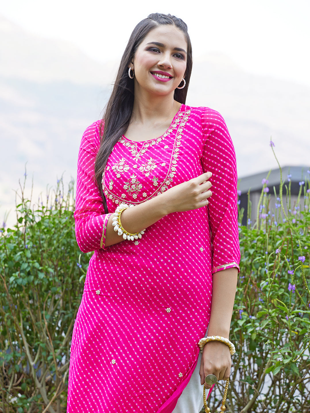 Buy Women Pink Solid Kurta With Straight Pant - Colourful Threads