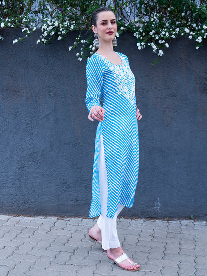 Leheriya Printed & Chikankari Embroidered Straight Fit Kurta – Blue